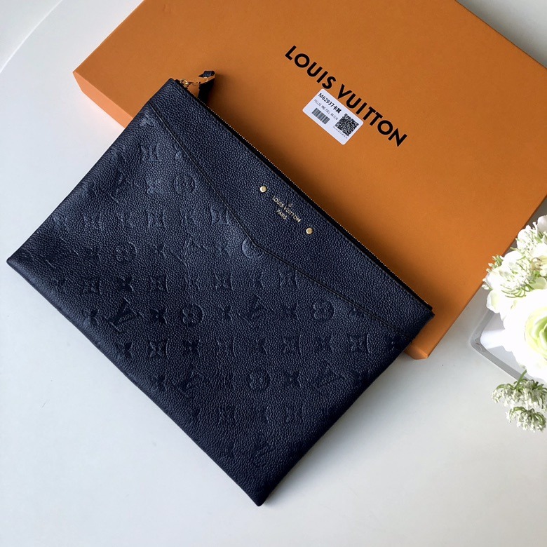 Louis Vuitton Pouch-29.5